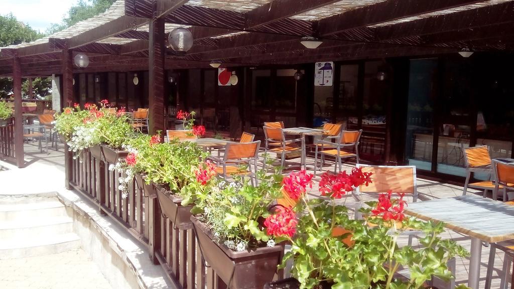 Vvf Dordogne Lot Hotel Gluges Ngoại thất bức ảnh